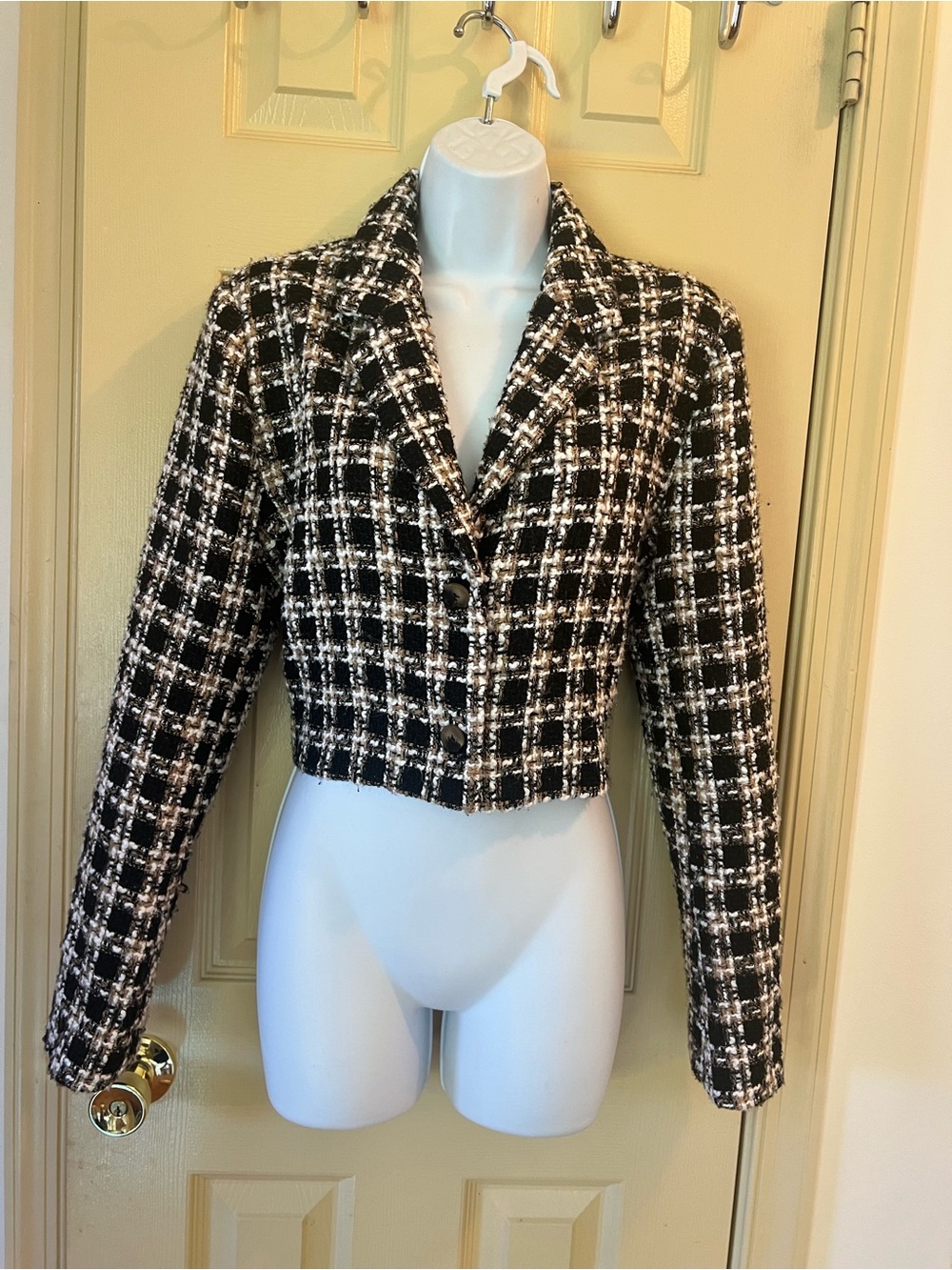 Fashion Nova Black & White Cropped Plaid Tweed Blazer
